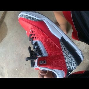 Jordan Retro 3 Fire red cement